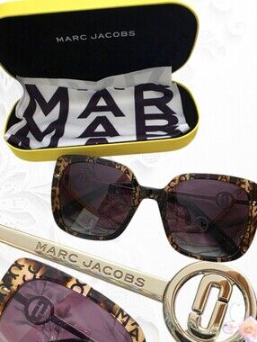 NWOT Marc Jacobs MARC 727/S Signature Logo Print Square Sunglasses Gold CAT 3